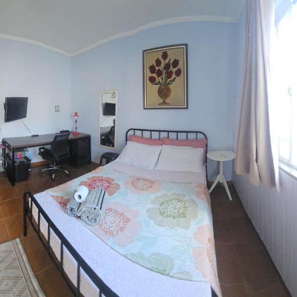 Quarto Aconchegante com Wi-Fi self check-in e garagem - Foto 2