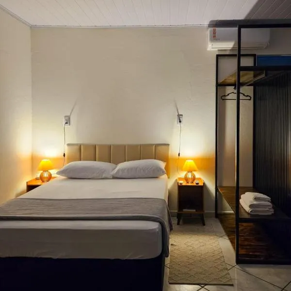 Casa Navegantes-200 metros praia-Aero-Beto Carrero, Hotel in Navegantes