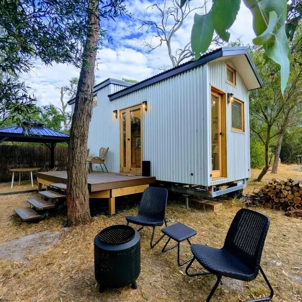 Little Sheoak Tiny House, hotel a Langwarrin