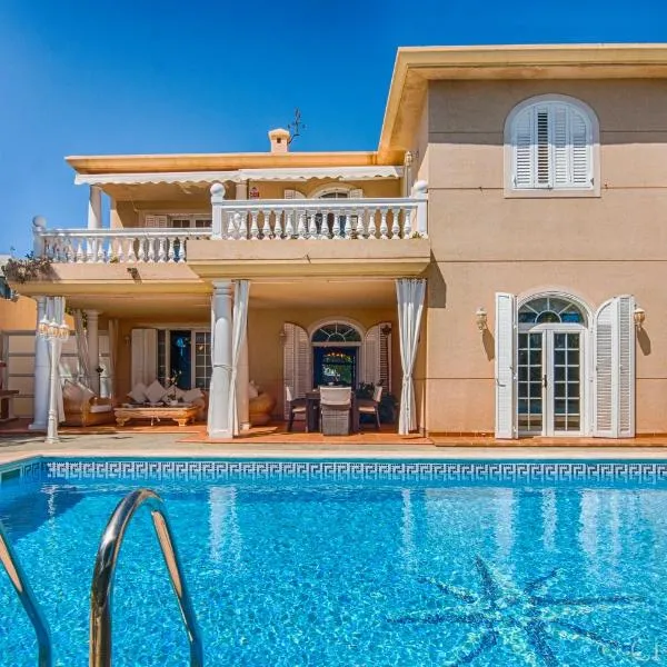 Villa La Concha Beachfront Heated Pool, hotel i Playa Honda