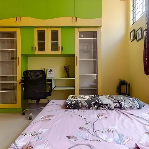 Forest View Penthouse Stay - PRIME HSR - Near NIFT, hotel di Bangalore