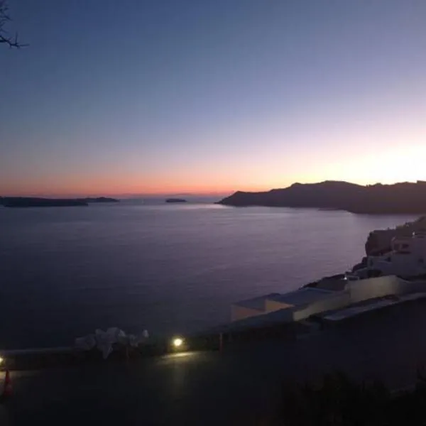 Sensia villa with Hot tub and Caldera View, viešbutis mieste Oia