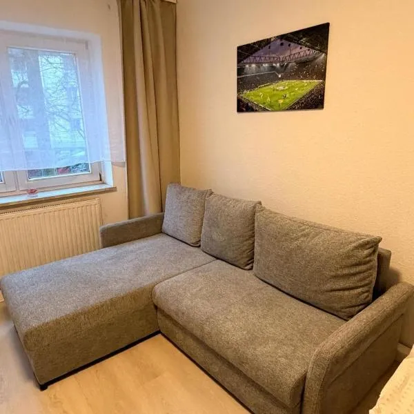 Living in the heart of Kreuzviertel! BVB Messe Kongress City, hotel v Dortmunde