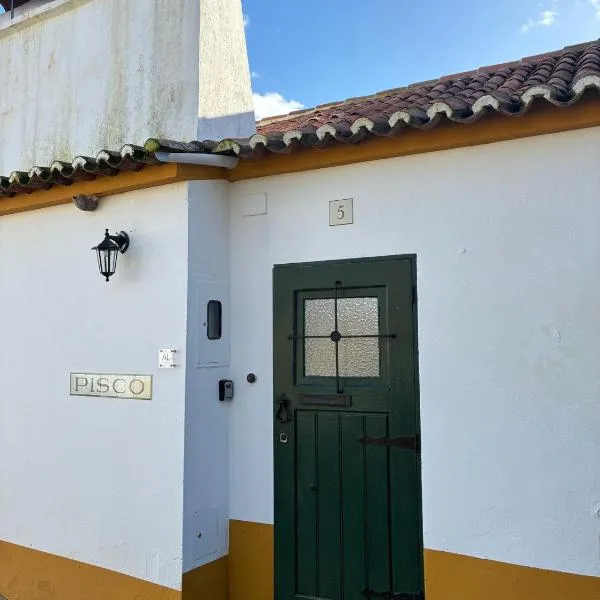 Pisco Charming House - Alter Pedroso, hotel di Alter do Chão