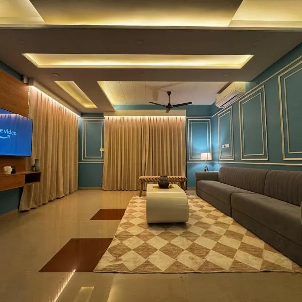 Maison Royale House 3bhk apartment، فندق في جايبور