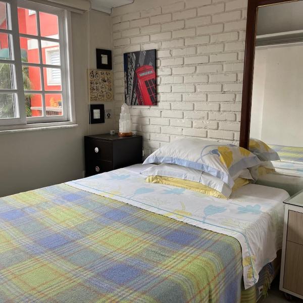Loft a 10 min da praia com AC e estacionamento - Foto 2