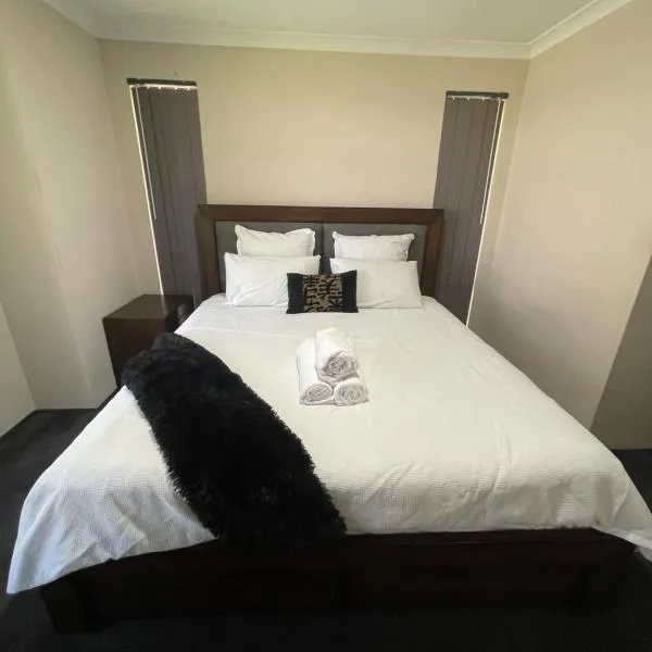 Rehoboth Landsdale WA, hotel in Perth