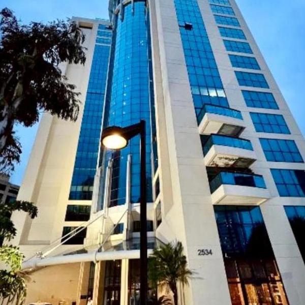 Flat Premium no Meliá Moema com Cozinha Compacta e Serviços de Hotel