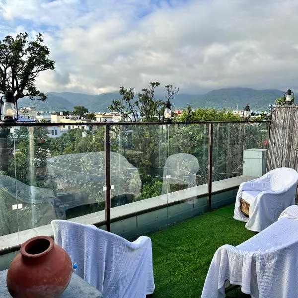 Hotel Tulsi, hotel in Haldwāni