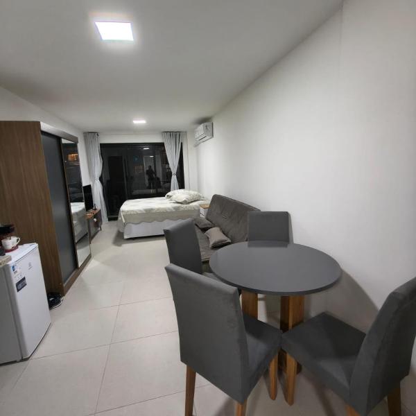 Stúdio com Piscina e Varanda privativa Skylux Apto 2109