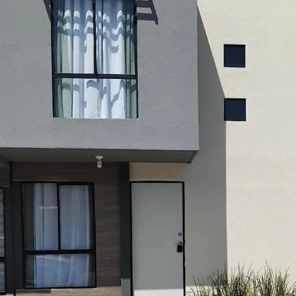 Casa Familiar Privada en Uriangato, hotel in Uriangato