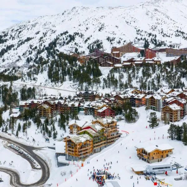 Résidence Pierre & Vacances Premium Arc 1950 Le Village, hotel din Arc 1950