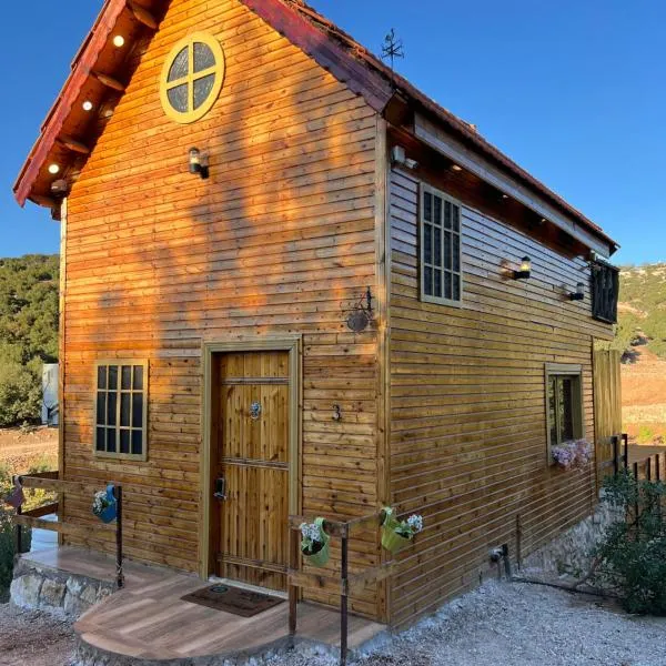 منتجع برمودا Bermuda resort, hotel sa Ajloun