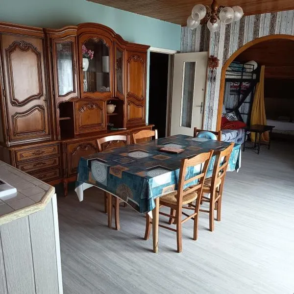 Chez Sylvia, hotel in Saint-Julien-du-Pinet