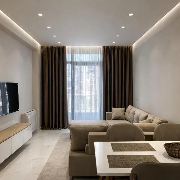 Adan Luxury Aparthotel, hotell i Orikum