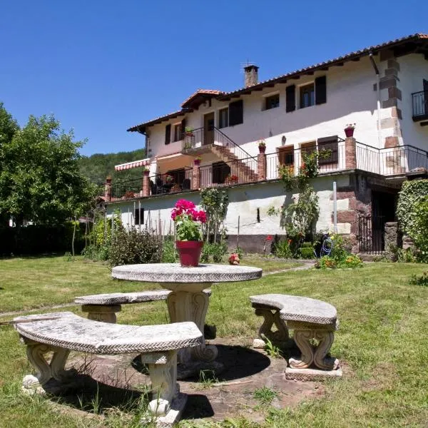 Casa Artxea, hotel v destinaci Arráyoz