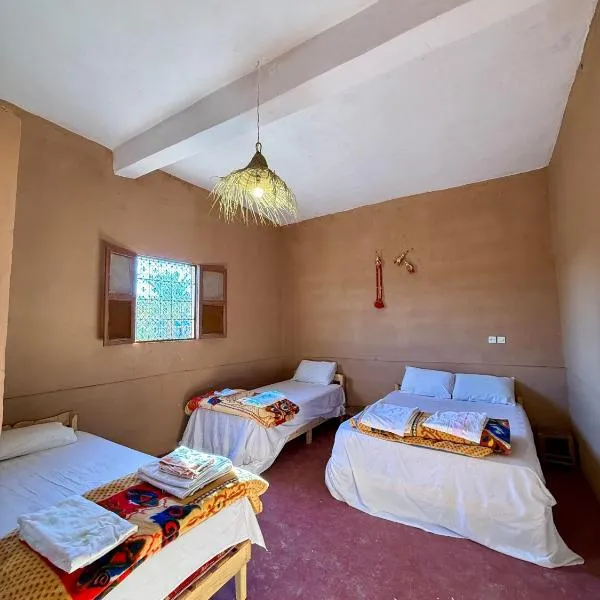 Camping Les Palmeraies - Oasis Escape Tagounite, готель у місті Tagounite