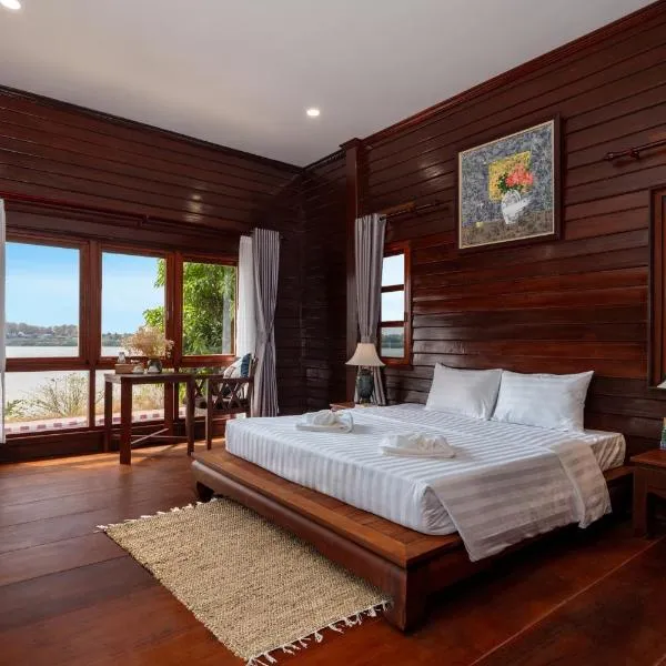 Mekong Riverside Villa, hotel i Vientiane
