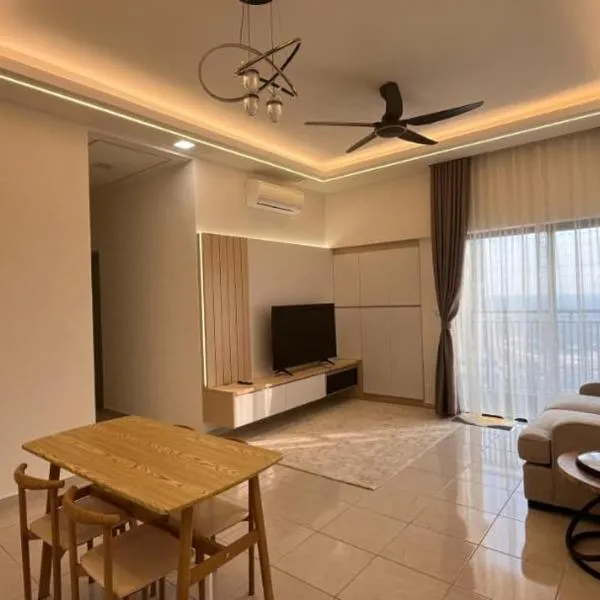 HOMESTAY WITH 2 BEDROOMS IN NILAI for traveler 1 minutes from PLUS Highway – hotel w mieście Nilai