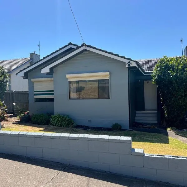 Holiday Home in Warrnambool, Hotel in Warrnambool