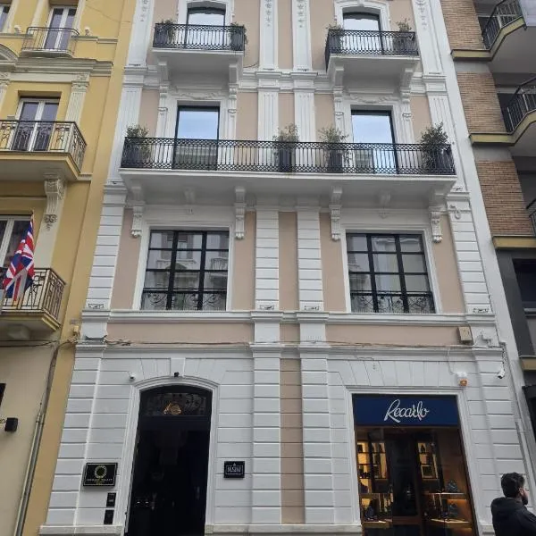 Sparano Palace - Luxury Maison，巴里的飯店