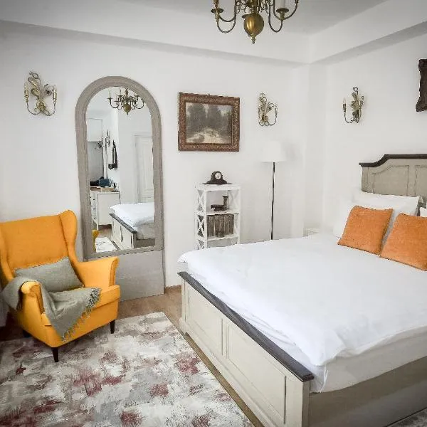 Casa Baritiu Rooms, хотел в Брашов
