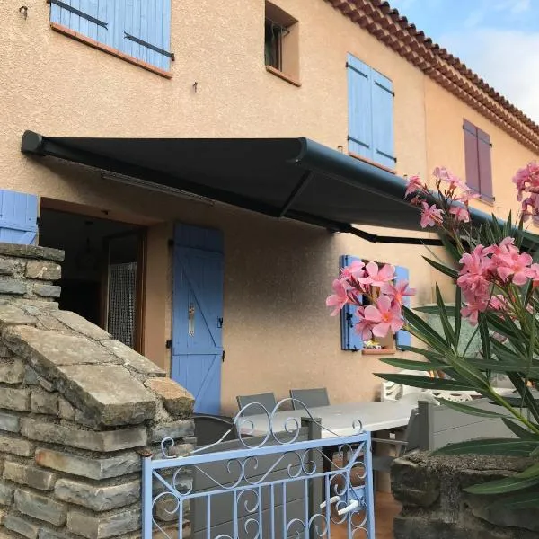 Le Romarin Les Salles sur verdon, hotel di Les Salles-sur-Verdon