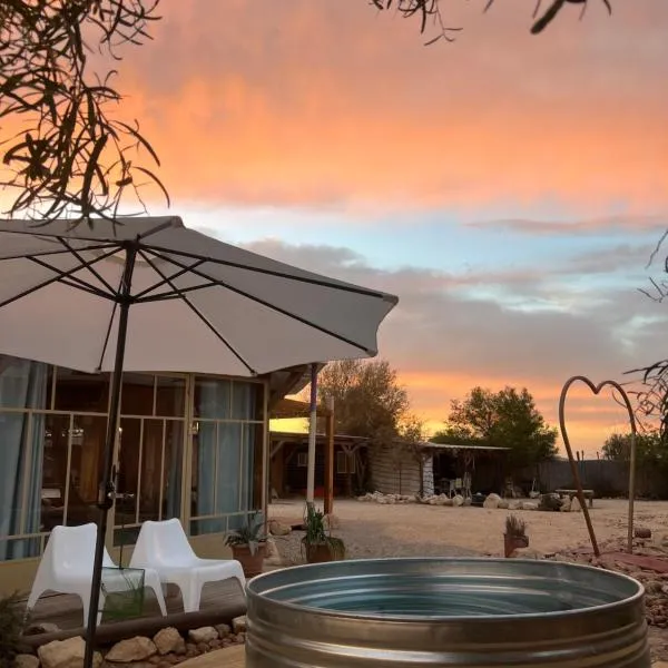 Tobiana Desert Lodging Negev โรงแรมใน‘Ezuz