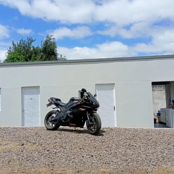 Casa Empresas Hotel New, hotel Alegretében