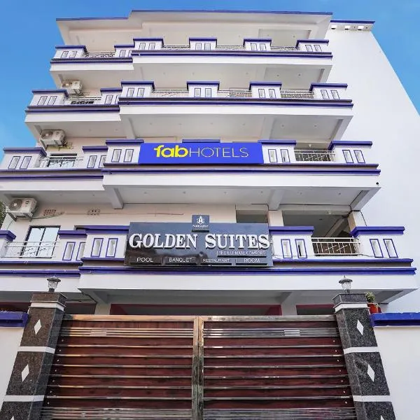 FabHotel Golden Suites Near Puri Beach، فندق في بوري