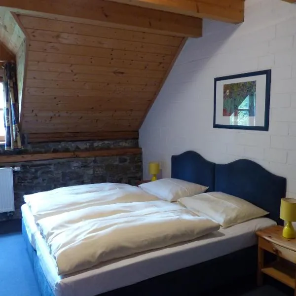 Landhaus Binsbacher Hof Wecklein โรงแรมในArnstein