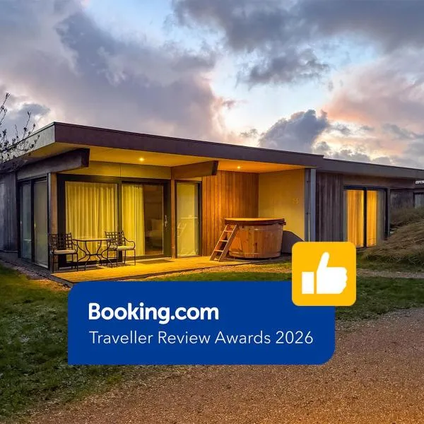 Garden Suites - Duinhotel in Burgh-Haamstede zeeland, hotelli kohteessa Burgh Haamstede