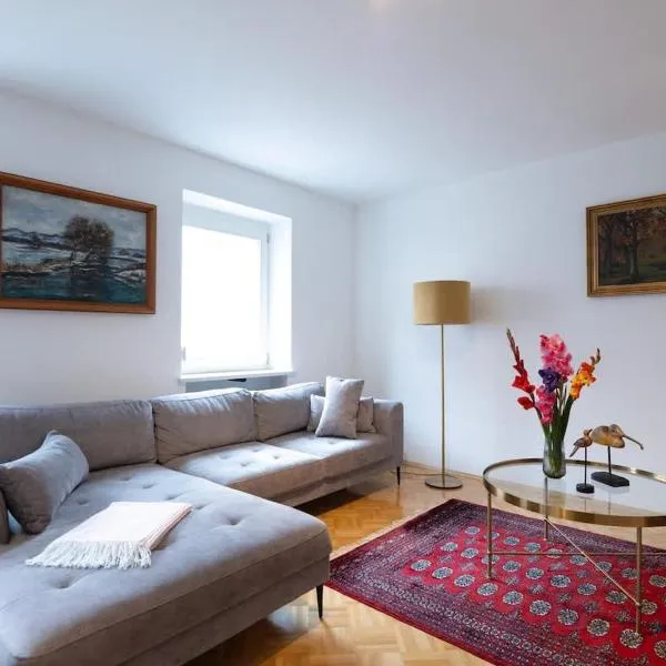 Stilvolle Altbauwohnung beim Lindentor, hotel em Memmingen