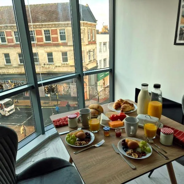 Panoramic York Views, balcony, lift, cot, workspace, hotel a York