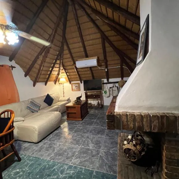 Apartamento en planta alta 2 dormitorios, hotel en Piriápolis