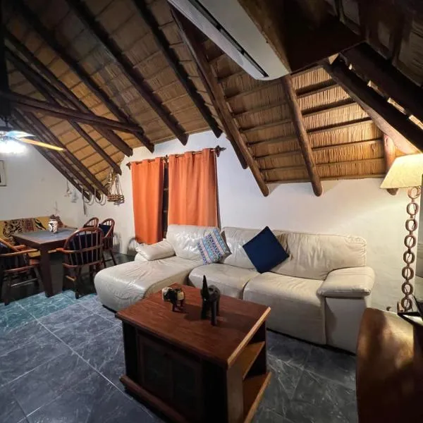 Apartamento en planta alta 2 dormitorios, viešbutis mieste Pirjapolis