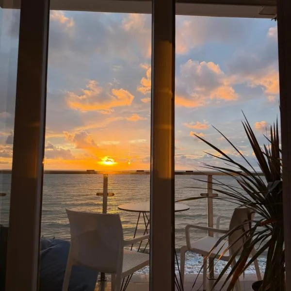 Deluxe Apartments Shengjin, hótel í Shëngjin