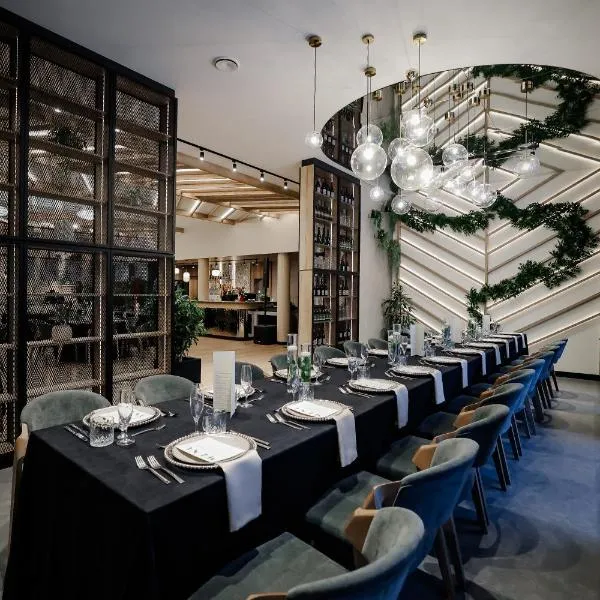 Pod Lipami – hotel w mieście Bystra