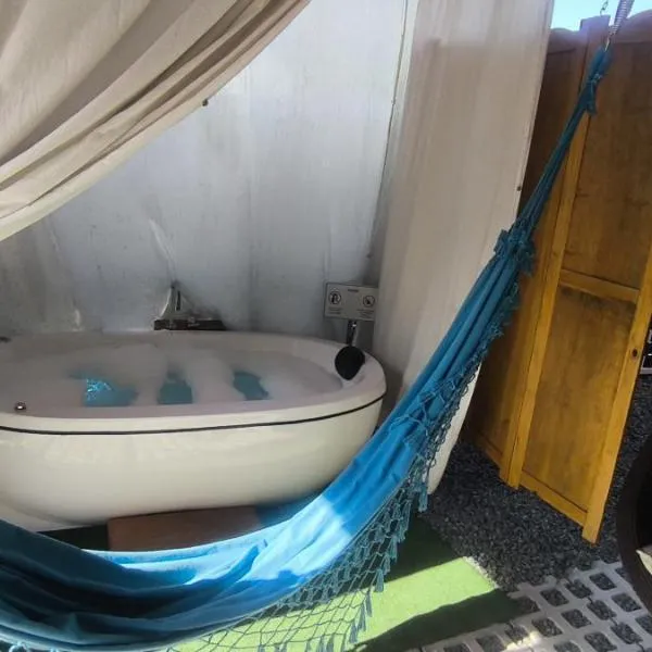 CASA CLIMATIZADA COM HIDROMASSAGEM PRÓXIMO BETO CARRERO E PRAIAS - Casa 1 DuMar Hospedagem, Hotel in Penha