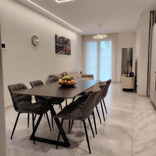 Holiday Home Varese- Family & Group stay with private parking โรงแรมในวาเรเซ