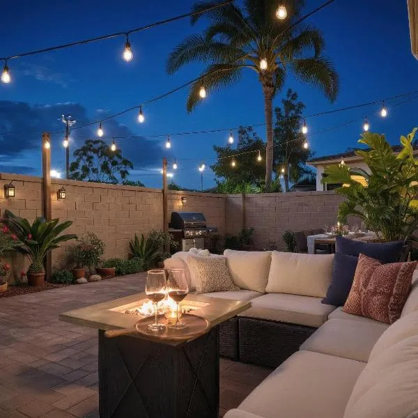 Spacious Disney Retreat with Pool Table Fire Pit, hotel v destinaci Placentia