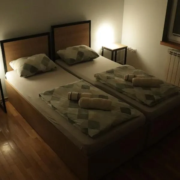 Apartments Peka, Hotel in Dušanovac (historical)