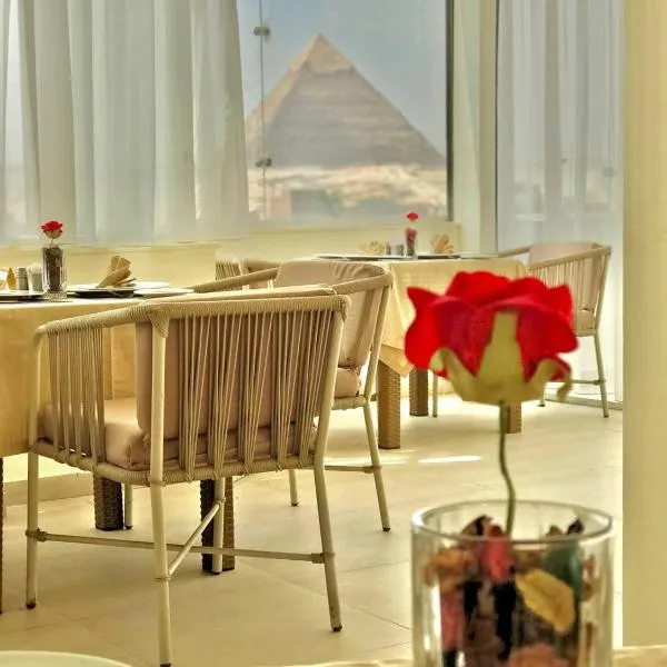 pyramids iNN view, hotel v Káhiře