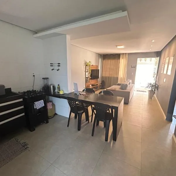 Búzios Family House, hotel a Búzios
