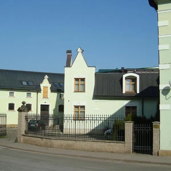 Hotel Krakonoš, hôtel à Trutnov