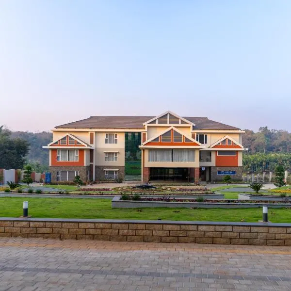 Essentia Resort & Spa, Sirsi, hotel di Islūr