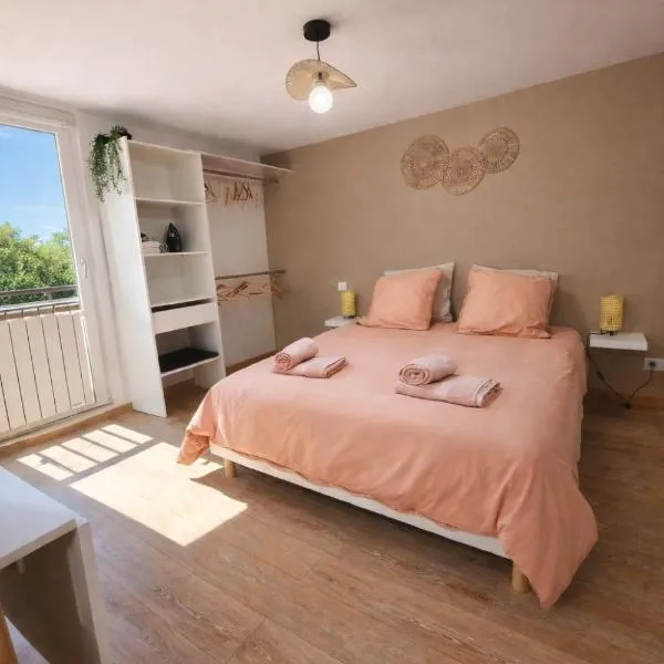 Gîte d'Epona, hotel in Pierrefitte-en-Auge