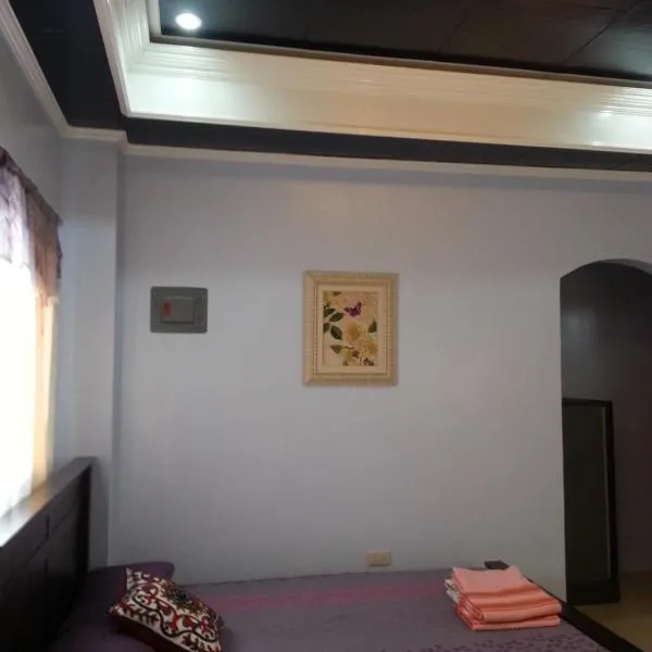 Vhauschild Transient Rooms, hotel in Pandayan
