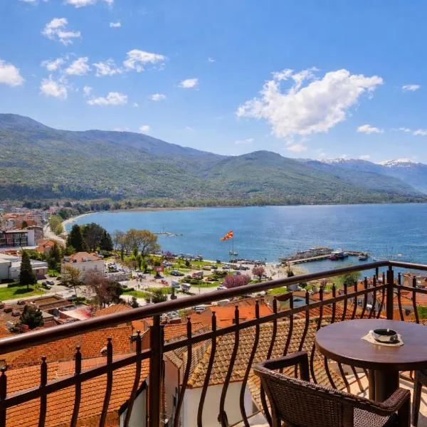 Villa Mesokastro, хотел в Охрид