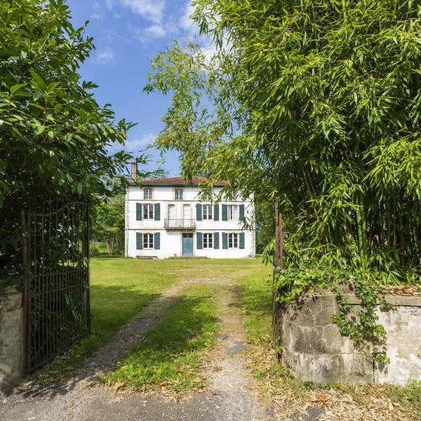 Maison Etxeparea，烏斯塔利茲的飯店